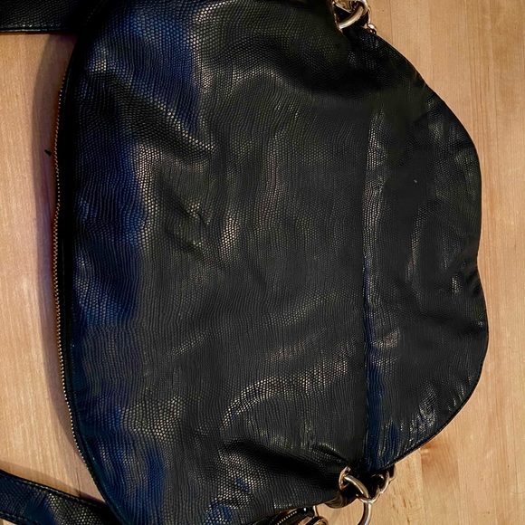 DKNY Black Leather Flap large crossbody bag - Picture 5 of 12